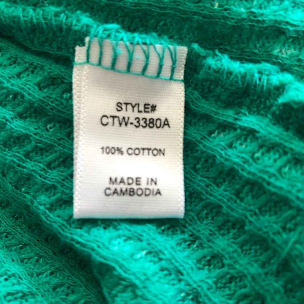 Ladies Zenana green short sleeve top. L/XL - Picture 4 of 5